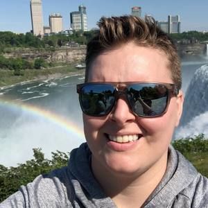 Meet your Posher, Sharon